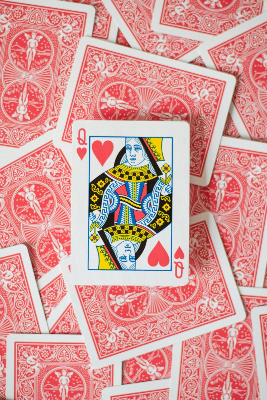 The Shared Tragedy of Red Queen Marketing